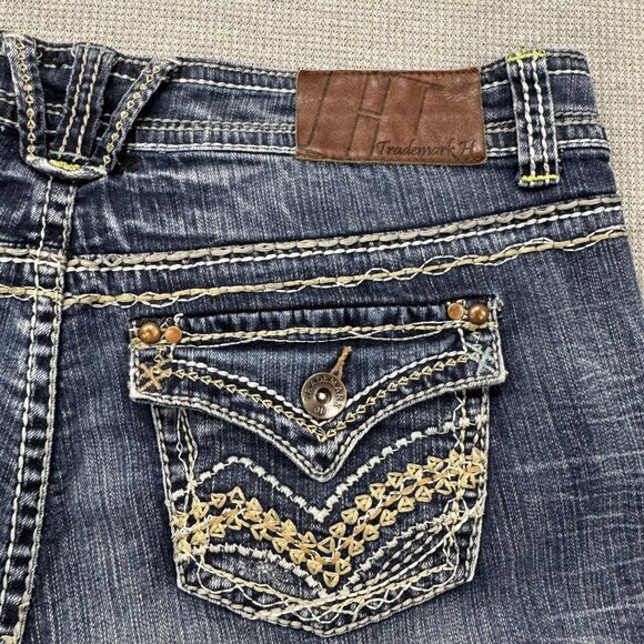 Trademark H Short N Sweet Denim Distressed Bermuda Shorts Size 16 Thick Stitch - Picture 6 of 15